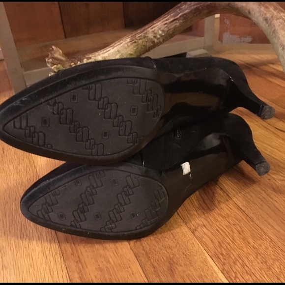 Black Bandolino Booties - Picture 6 of 8